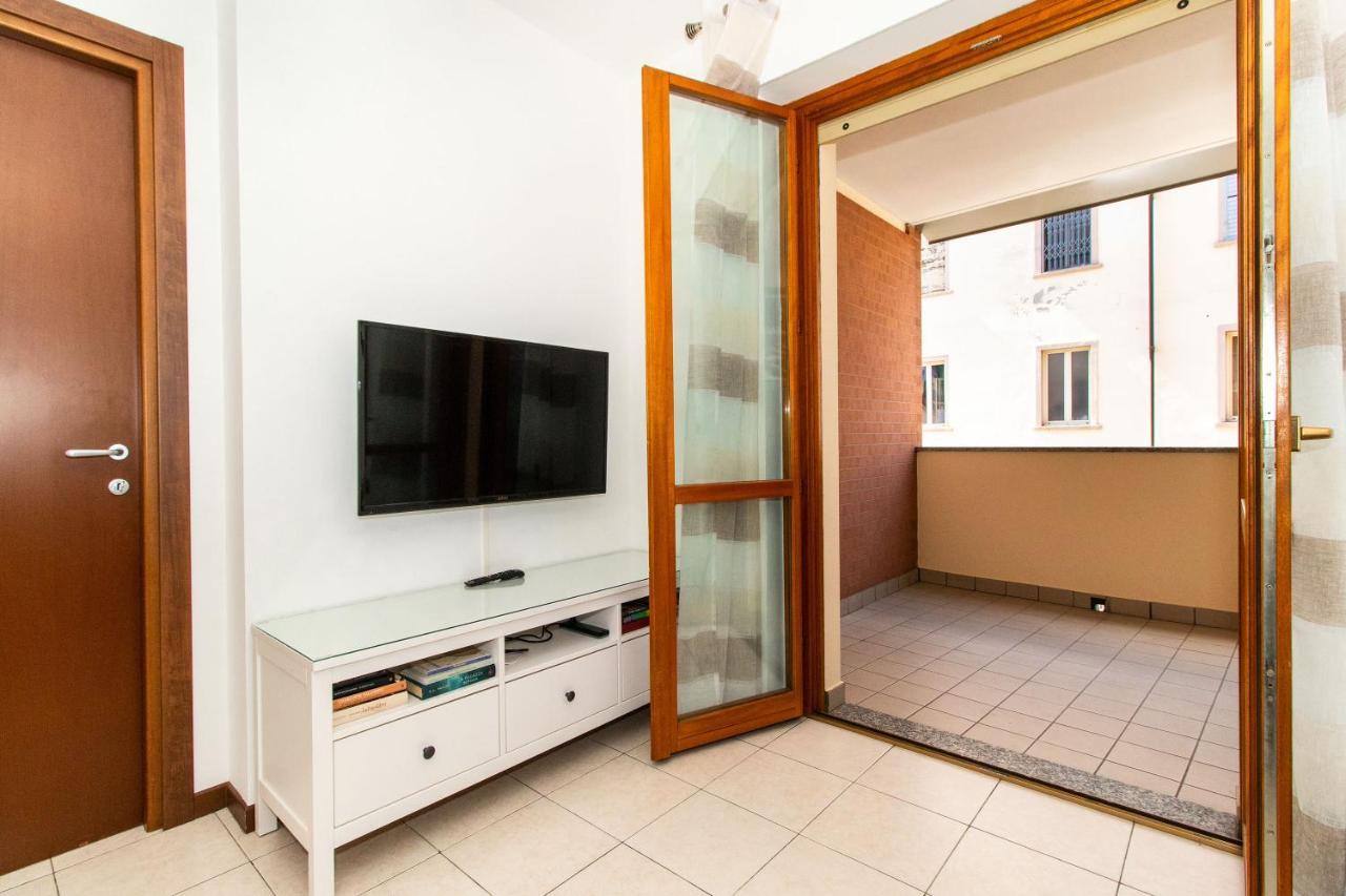 Come Casa Like Home Apartment With Parking Torino Exterior foto