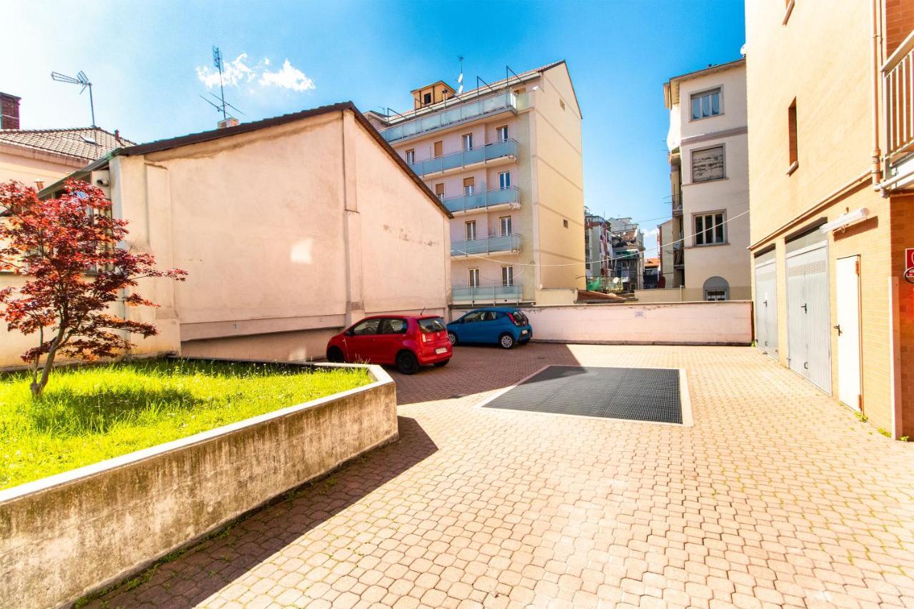 Come Casa Like Home Apartment With Parking Torino Exterior foto
